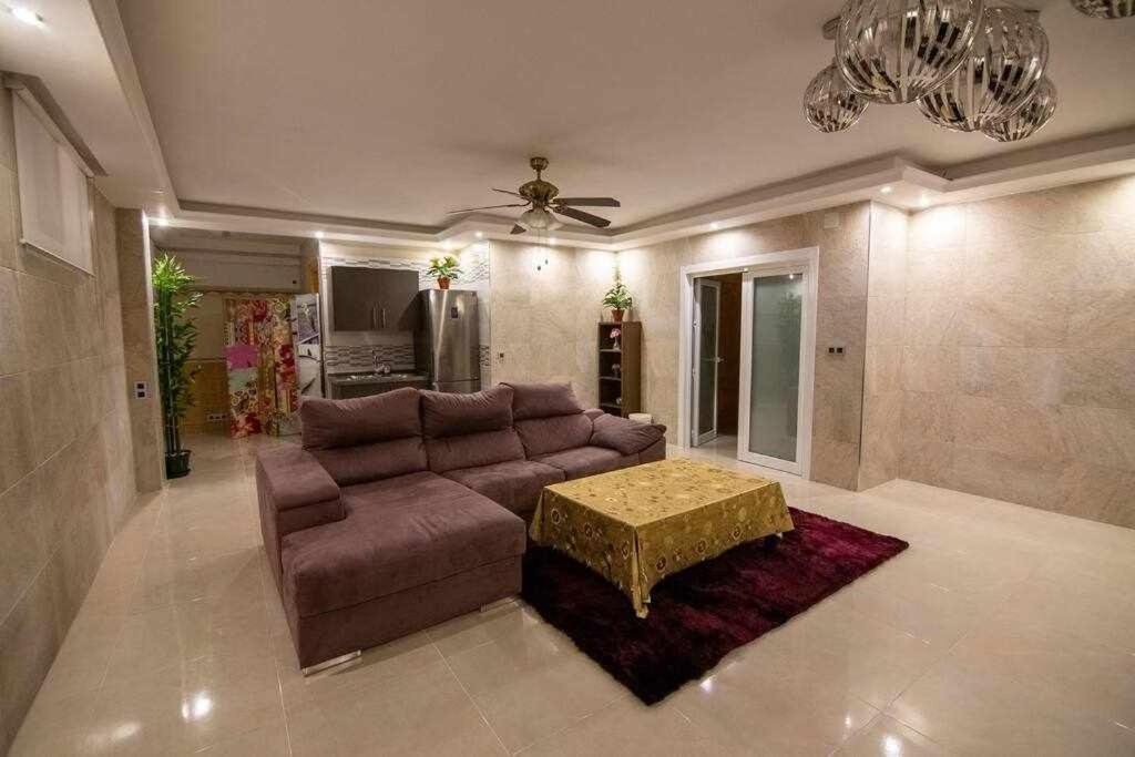 Lujosa Villa En Alhaurin De La Torre 7 Dormitorios Esterno foto