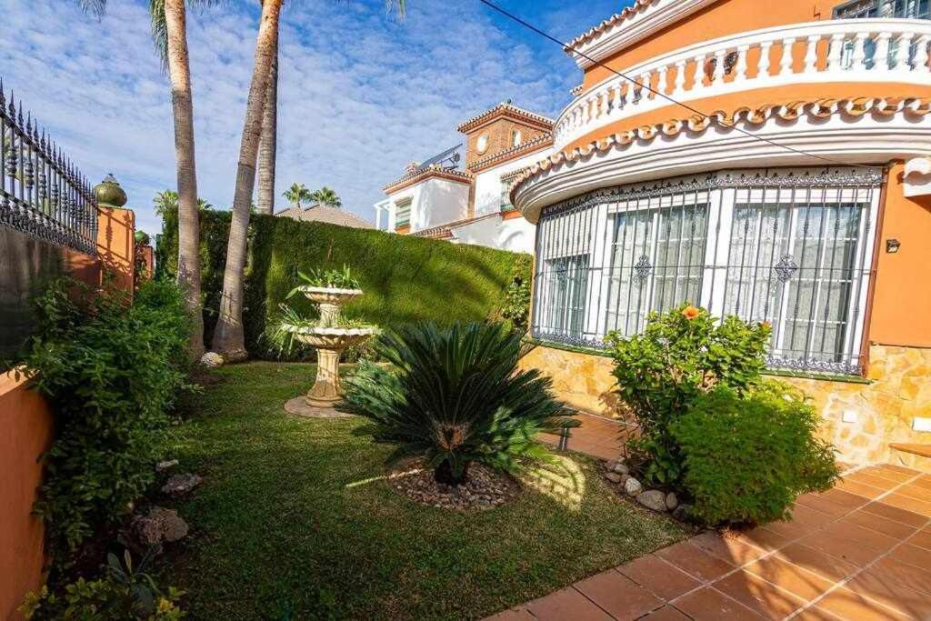 Lujosa Villa En Alhaurin De La Torre 7 Dormitorios Esterno foto